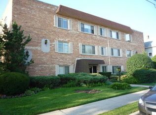 1525 Thacker St #3C, Des Plaines, IL 60016