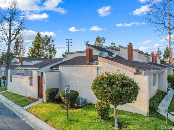 5388 Dahlia Ln, Riverside, CA 92507