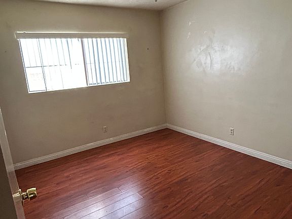 2nd image of 5763 Laurel Canyon Blvd APT 2