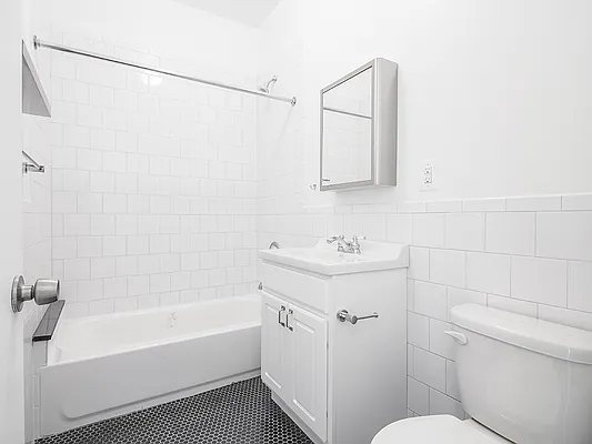 Rented by Douglas Elliman | media 23