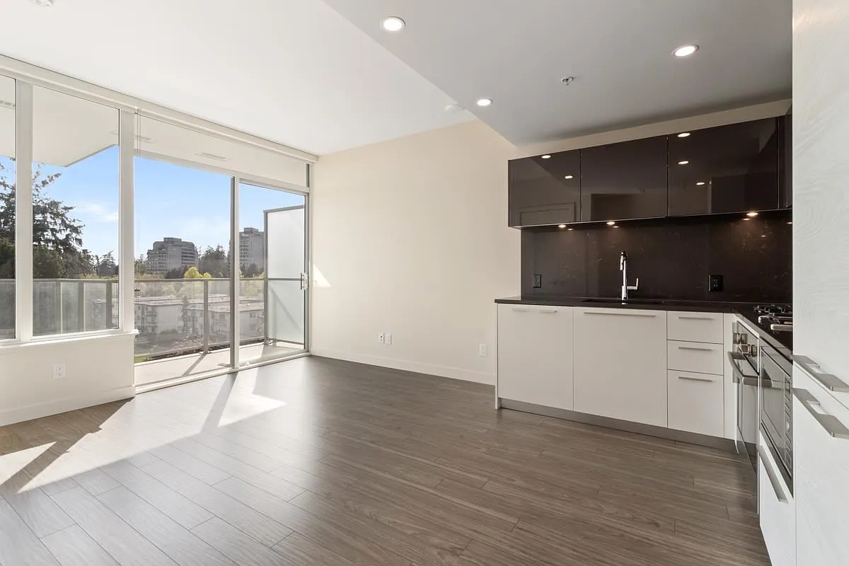 2 bed, 695 sqft, $2,745 — Photo 1