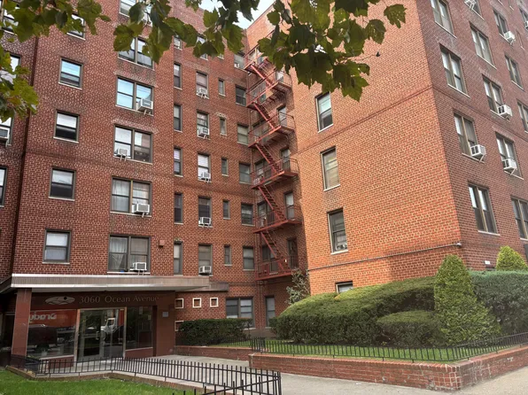 3060 Ocean Avenue image 2 of 22