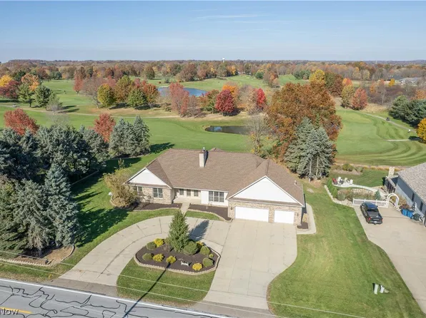 2463 Wise Rd, North Canton, OH 44720