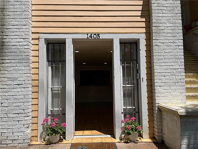 1405 Terpsichore St #2 — Photo 3