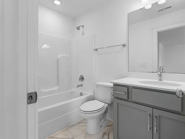 235 Southmen Ln — Photo 17