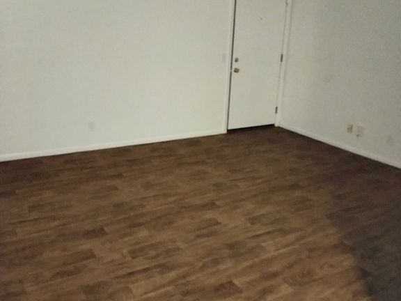 2nd image of 350 Vista Dr