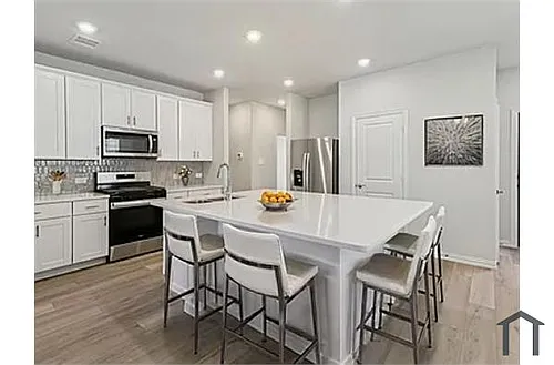 6004 Belchamp Dr Photo 1