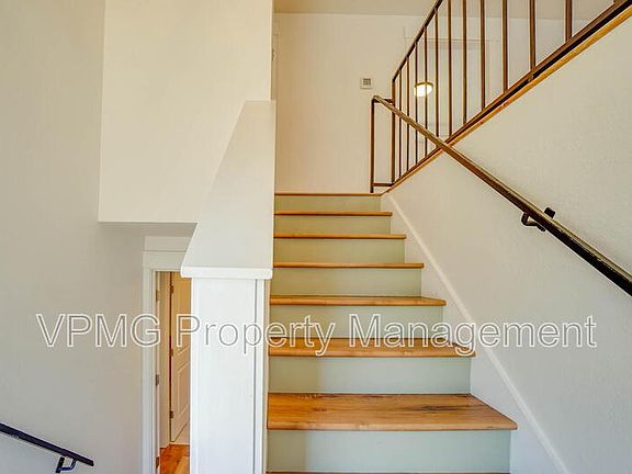 4th image of 1708 NW 104th St