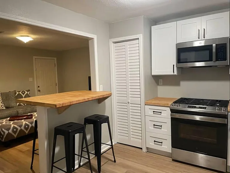 421 Perkins Ave — Photo 4