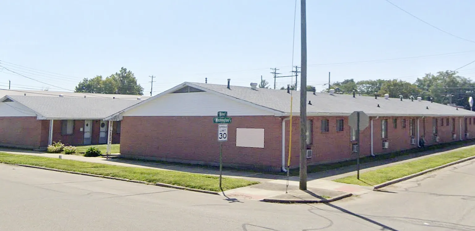 407 E Washington St — Photo 1