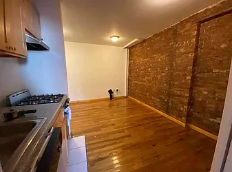Rented by Best Apartments North Inc