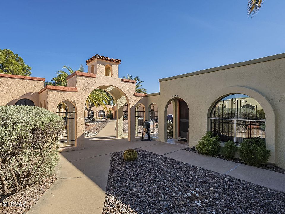 1st image of 1052 S Calle De La Temporada