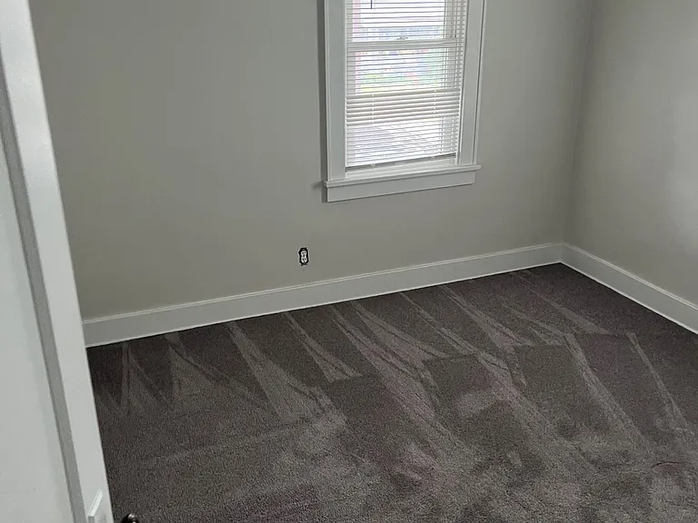 457 Rosslyn Ave #1 — Photo 8