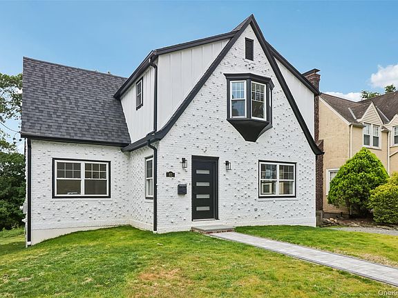2nd image of 65 Overlook Drive
