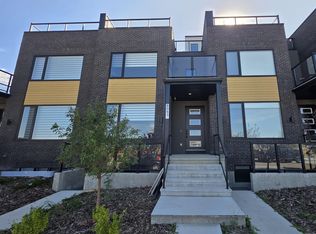 8063 Cedric Mah Rd NW, Edmonton, AB T5G0W7