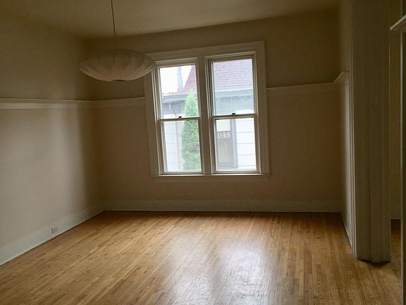 Dining room unfurnished