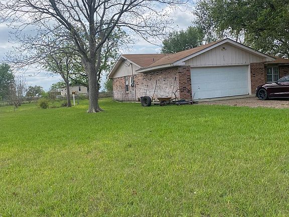 4th image of 111 County Road 412