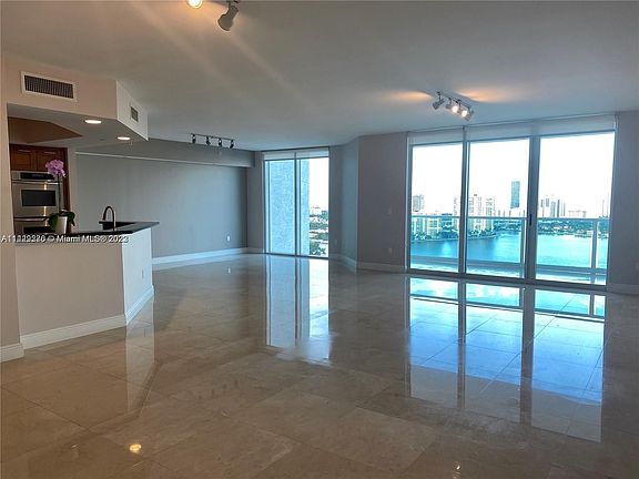 5th image of 3301 NE 183rd St Unit 2603