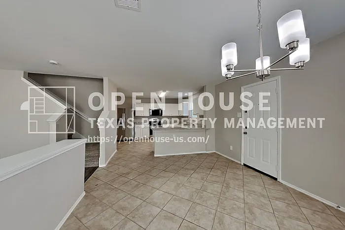 18230 Temple Hill Ln — Photo 7