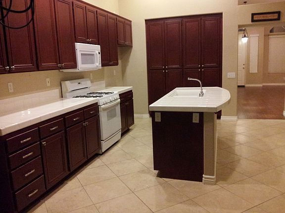 5th image of 41685 El Camino Dr