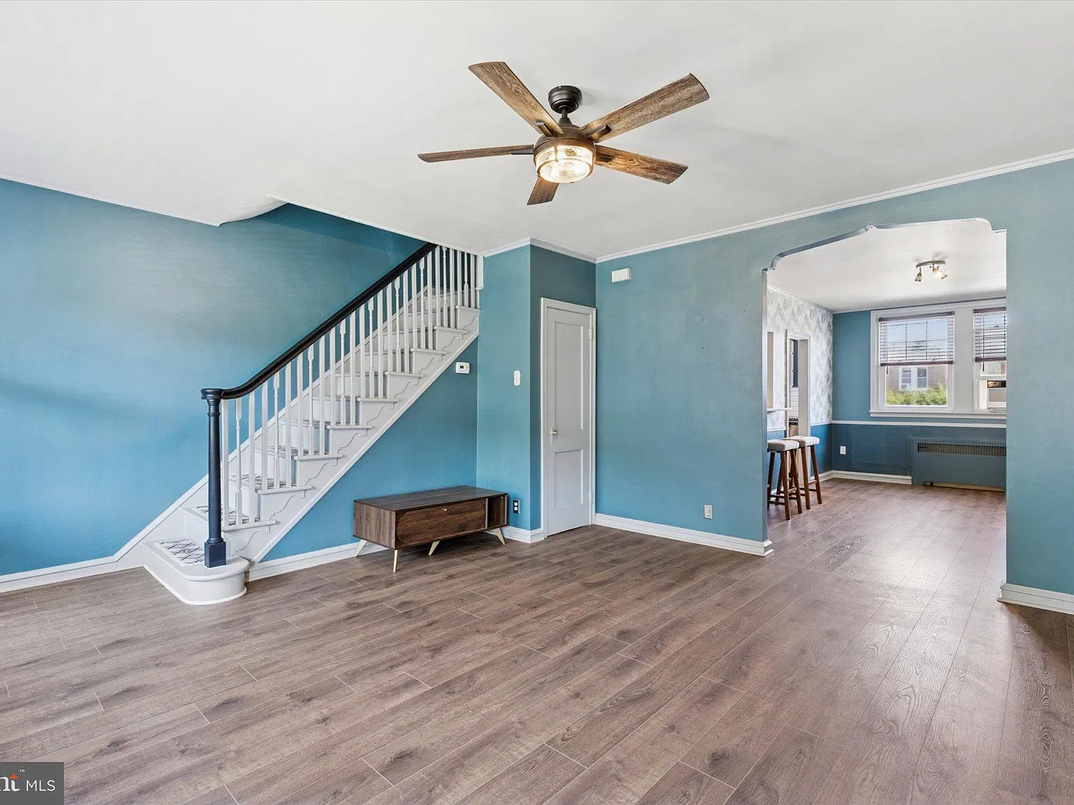 3 bed, 1.0 bath, 1210 sqft, $2,500 — Photo 4