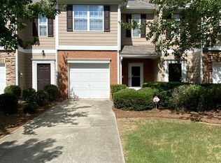 180 Oak Green Dr, Lawrenceville, GA