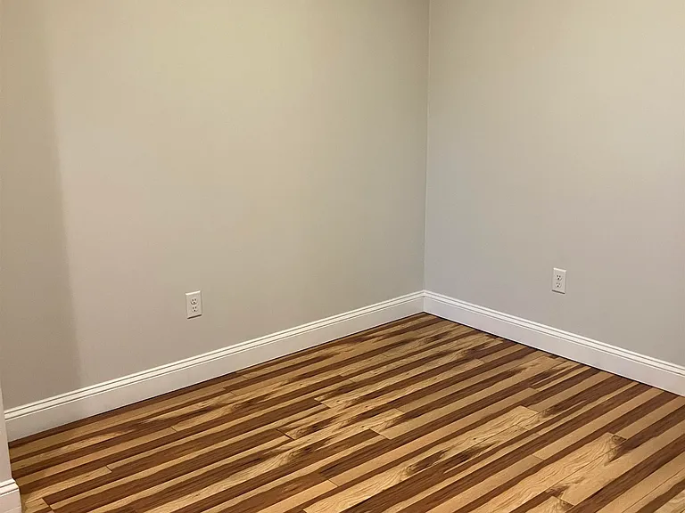 288 Lafayette Rd #4 — Photo 4