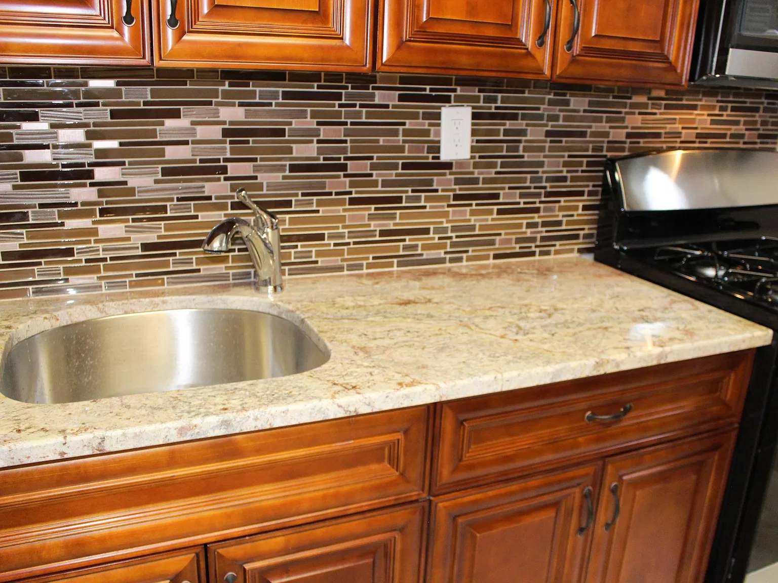 6205 Palisade Ave — Photo 3