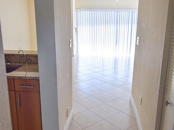 4th image of 846 Crystal Lake Drive #846