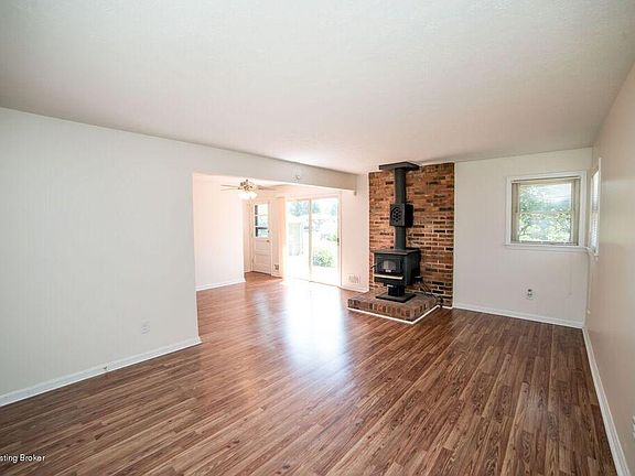 4th image of 5523 Arid Ln