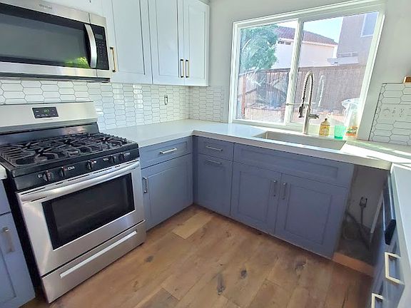 5th image of 1549 Harbor Dr