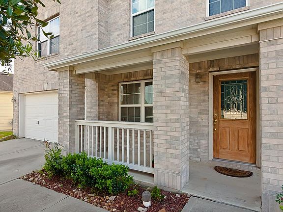 3rd image of 9518 Coatsworth Dr