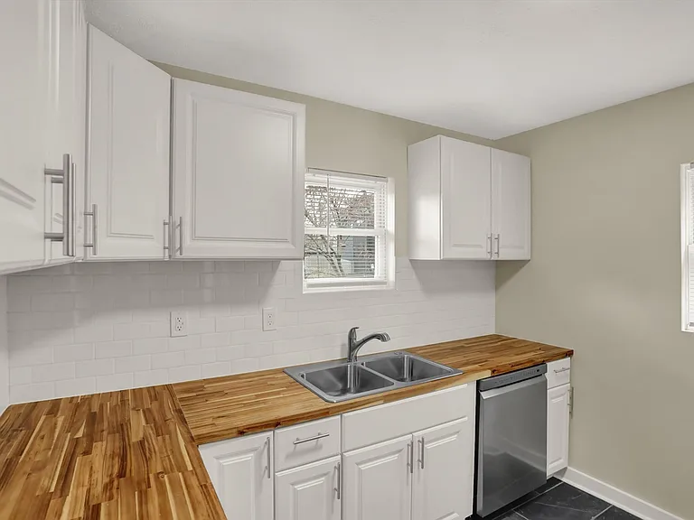 360 N Arsenal Ave — Photo 9
