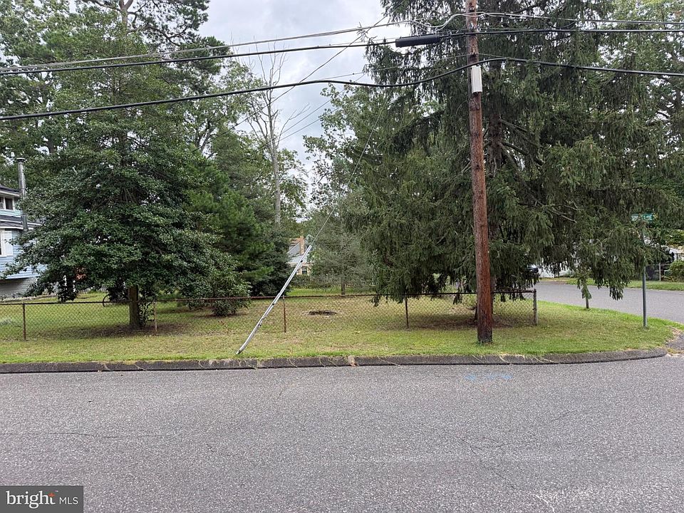 2nd image of 95 Spruce Ln