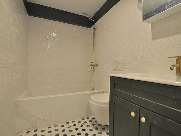 5th image of 473 Park Pl #6RBB