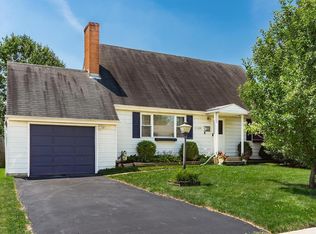 3189 Angela Dr, Grove City, OH