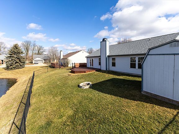 3rd image of 404 Leatherwood Dr