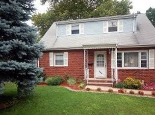 560 Broughton Ave, Bloomfield, NJ 07003
