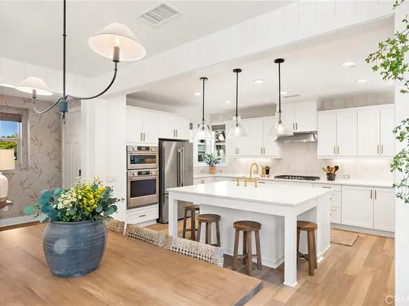 88 Alienta Ln, Mission Viejo, CA 92694