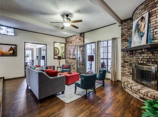 116 Locust Dr, Red Oak, TX 75154
