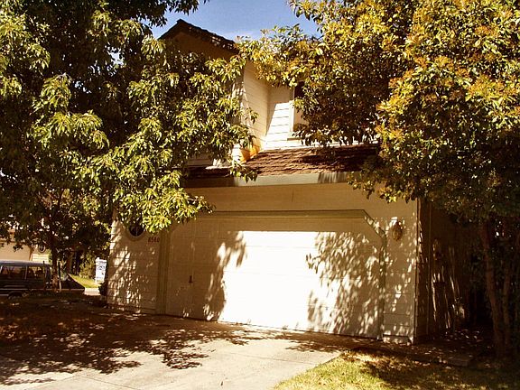 Garage/side of house