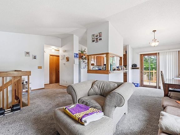 5th image of 3918 Parkview Dr