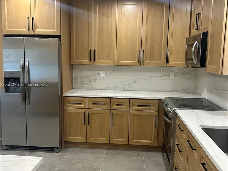 9723 SW 3rd St — Photo 2