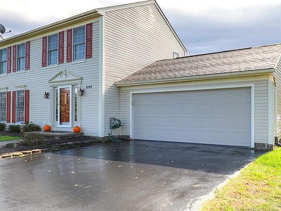 2nd image of 644 Bayberry Ln