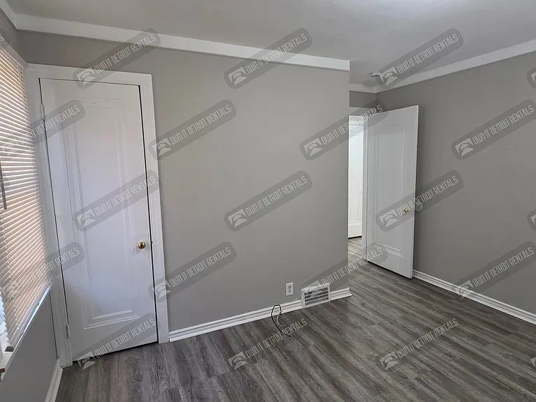 16461 Rossini Dr — Photo 8