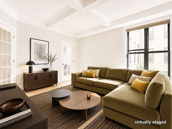 2nd image of 114 E 84th St APT 6B