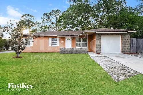 325 Tall Pine Ln Photo 1