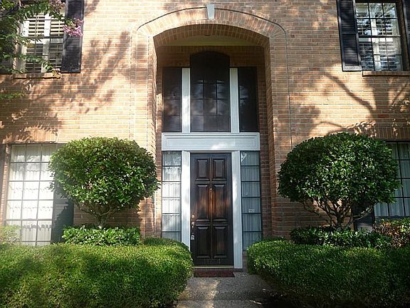 3rd image of 1614 Pebble Chase Dr