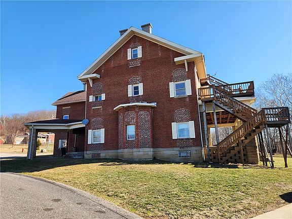 2nd image of 138 Victoria Dr