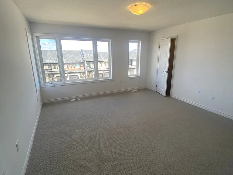 61 Soho St #79 — Photo 17